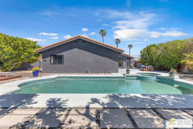 67795 Medano Road, Cathedral City CA: https://media.crmls.org/mediaz/a3db1196-750b-4622-83a0-2b6fcd8ef8db.jpg