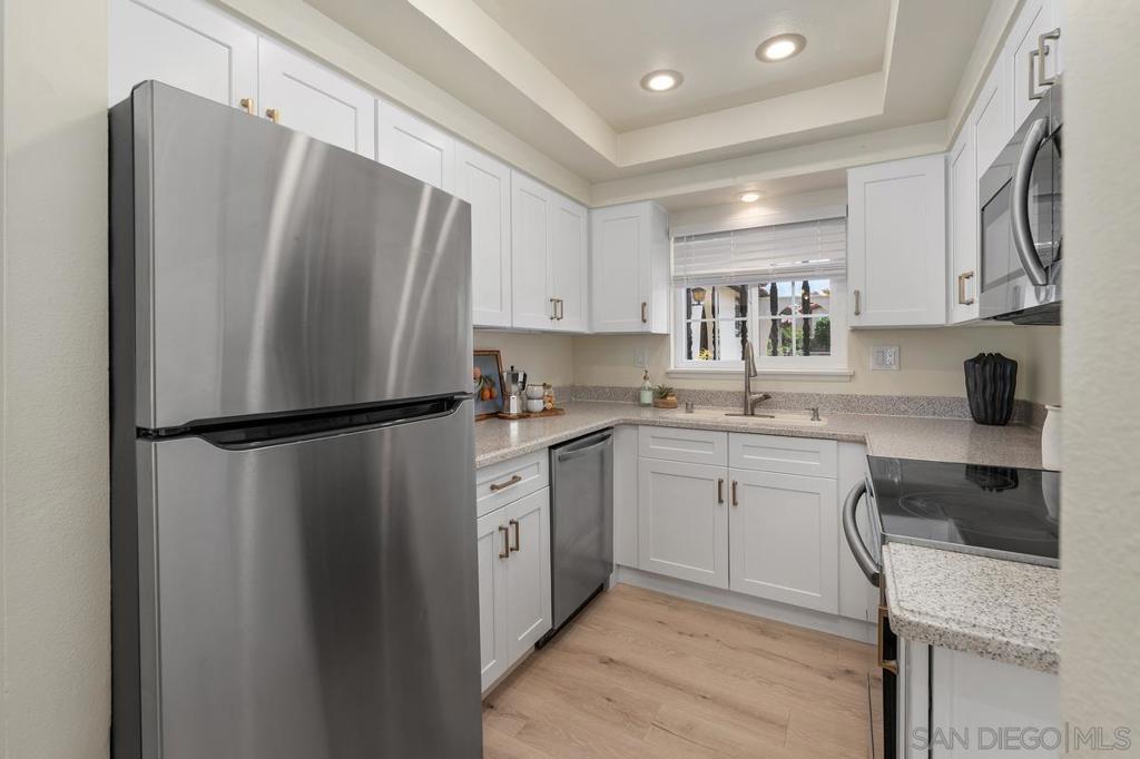12204 Rancho Bernardo Rd - photo 7