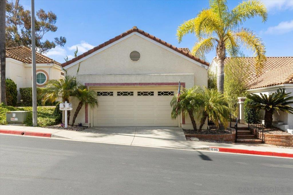 1686 Hermosita Dr - photo 2