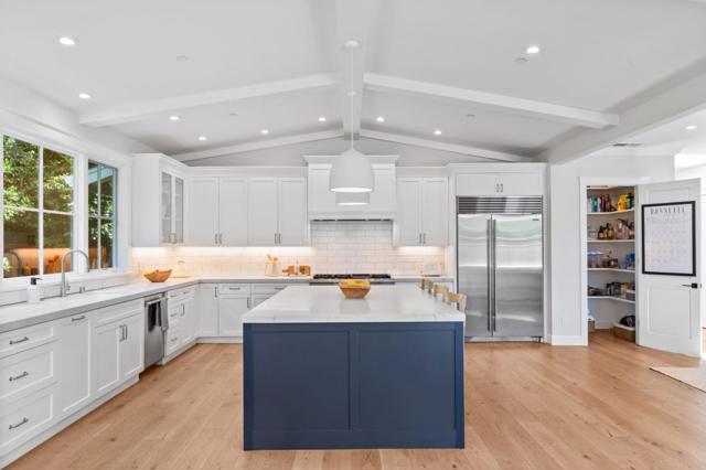 378 Felton Drive, Menlo Park CA: https://media.crmls.org/mediaz/a3dc622b-92d6-475e-aefa-41719bb4f310.jpg