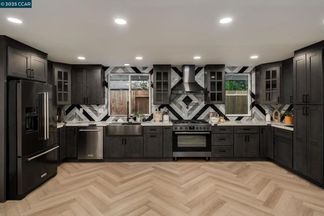 1961 Ardith Dr, Pleasant Hill CA: https://media.crmls.org/mediaz/a3dca79d-1040-4ddf-9220-5168c8940852.jpg
