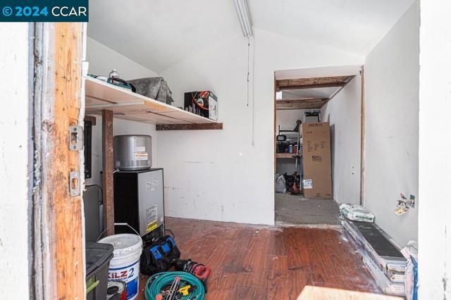 Image 21 of 37 For 637 43rd Street