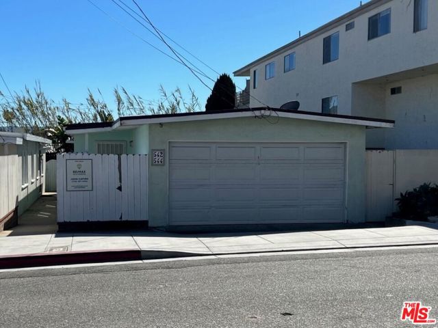 542 8th Street, Hermosa Beach, California 90254, ,Residential Income,Sold,8th,23236647