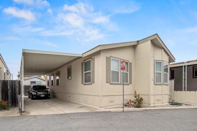 3320 Del Monte Boulevard, Marina CA: https://media.crmls.org/mediaz/a3e1f6fc-863b-4032-9afb-760587fcad93.jpg