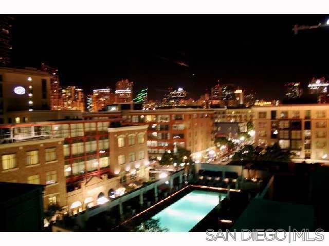 207 5Th Ave, San Diego CA: https://media.crmls.org/mediaz/a3e28c1d-761d-4b64-83b0-cbf0a0a7a021.jpg
