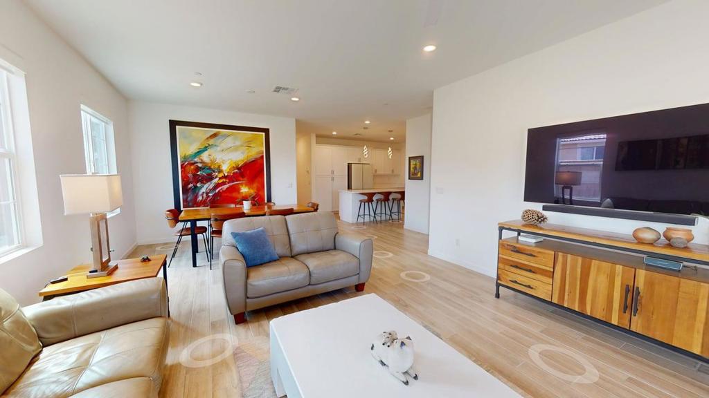 MLS #219138350PS image #2