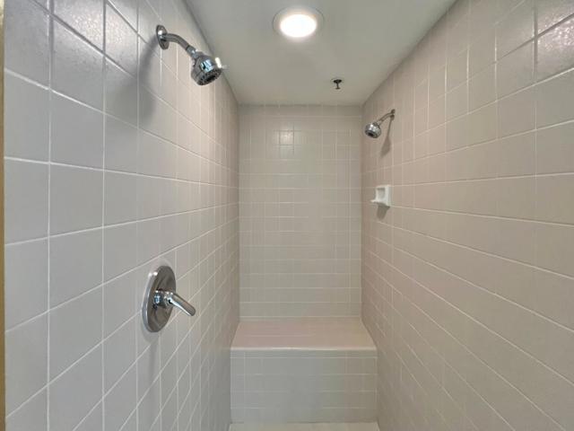 Image 31 of 47 For 438 Portofino Drive 102