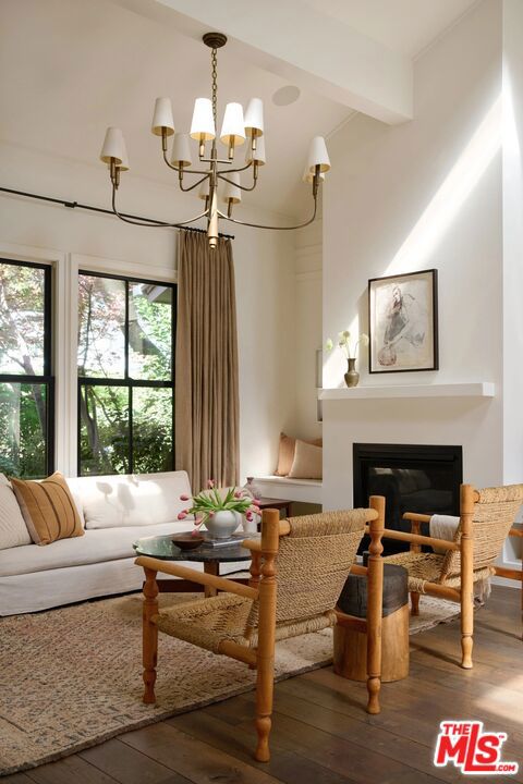 3949 Dixie Canyon Avenue photo 3