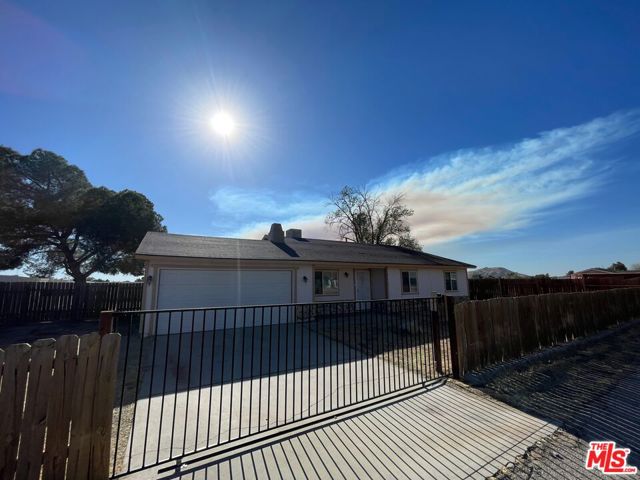 40935 168th Street, Lancaster, California 93535, 4 Bedrooms Bedrooms, ,2 BathroomsBathrooms,Single Family Residence,For Sale,168th,24405397