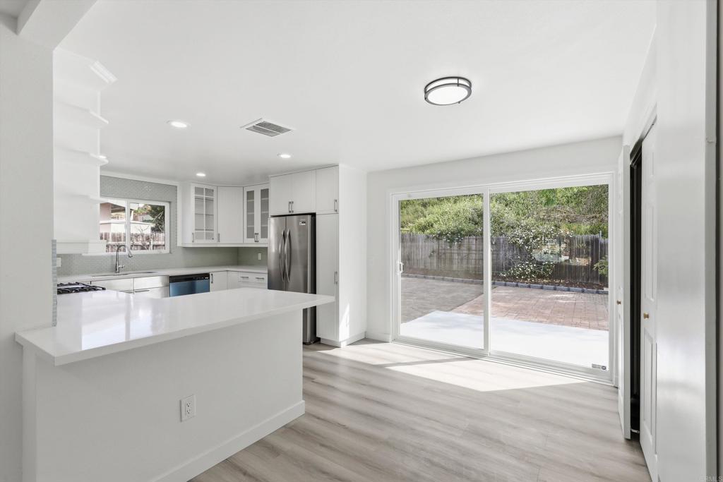 13641 Carriage Rd - photo 9