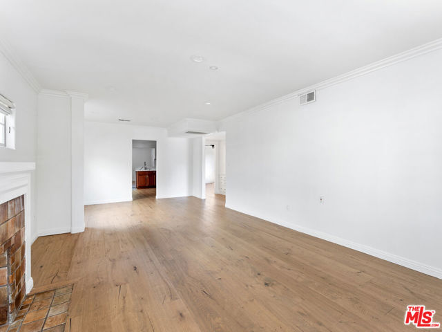 1652 Talmadge Street, Los Angeles CA: https://media.crmls.org/mediaz/a3e56ad2-0452-4e2a-bf09-3535767fa87d.jpg