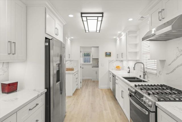 272 Clay Street, Monterey CA: https://media.crmls.org/mediaz/a3e5814f-af84-4c7d-ac62-7f3b91c02181.jpg