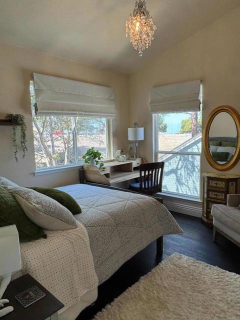 767 Portwalk Place,  CA: https://media.crmls.org/mediaz/a3e5a17f-ed32-4309-a9ce-2b9e95d34bf8.jpg