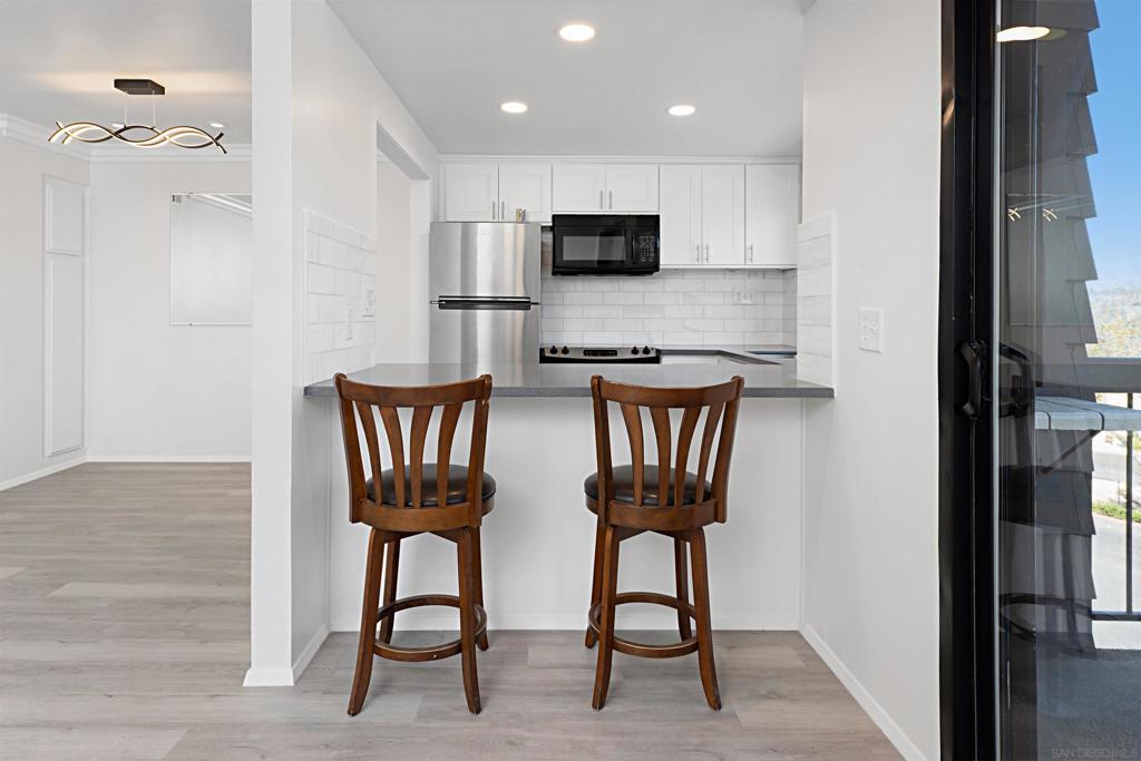 5125 Fontaine Street - photo 8