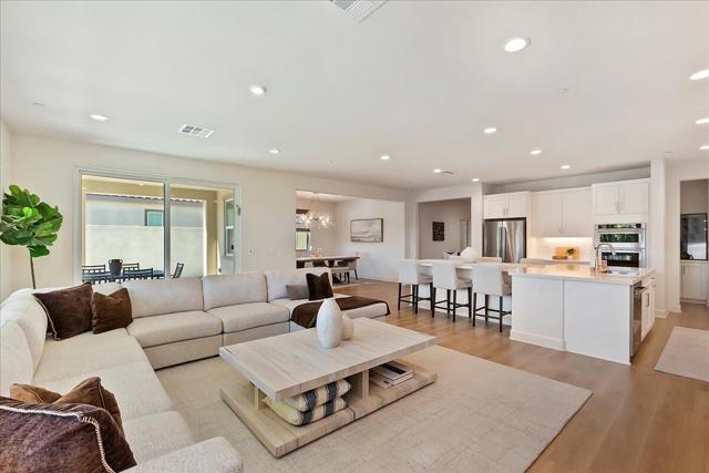 80435 Palatine Crt Court, La Quinta CA: https://media.crmls.org/mediaz/a3e73c86-f058-4d16-a364-3a5bfb4baf52.jpg