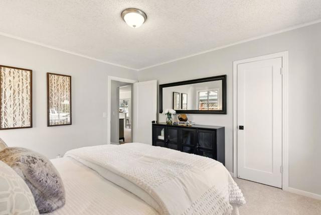 41 Murray Court, Redwood City CA: https://media.crmls.org/mediaz/a3e7abf5-18b1-4bc6-a6aa-502c38434553.jpg