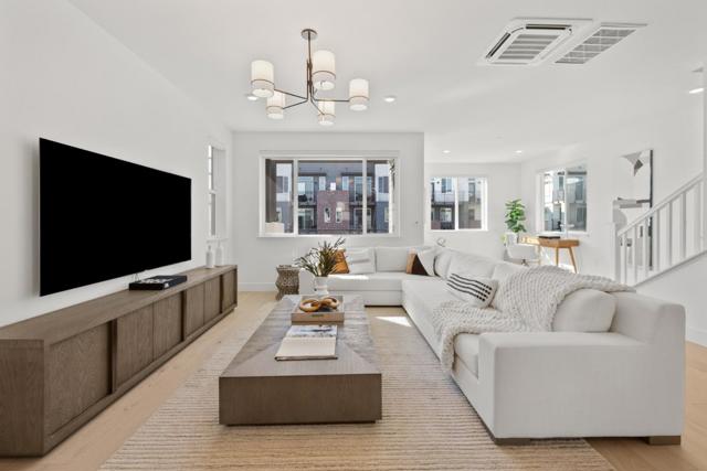 2815 Crusader, Alameda CA: https://media.crmls.org/mediaz/a3e7cace-827a-4a94-807f-eec5e9f8fc5b.jpg