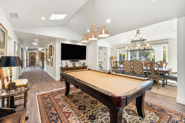 3330 Andreas Hills Drive, Palm Springs CA: https://media.crmls.org/mediaz/a3e7cf71-8aa1-495d-8ebe-9f3eed3af42f.jpg