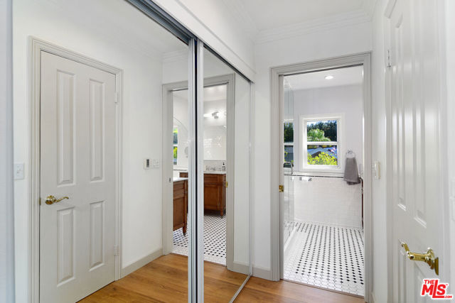 5020 Dantes View Drive, Agoura Hills CA: https://media.crmls.org/mediaz/a3e975c4-dd98-43d6-aef7-1fc9107f1905.jpg