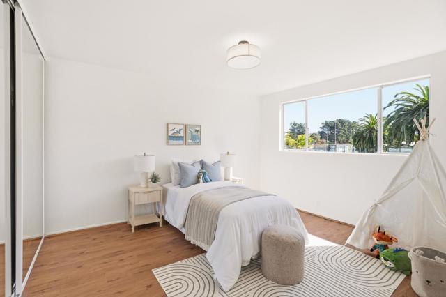 55 Parkside Avenue, Daly City CA: https://media.crmls.org/mediaz/a3ea068f-8a94-41a9-8620-5367aebeb462.jpg