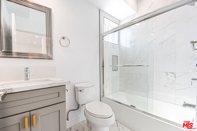 1923 Carmona Avenue, Los Angeles CA: https://media.crmls.org/mediaz/a3eaed7b-2c53-4d68-bdcc-0c27e810fe1f.jpg