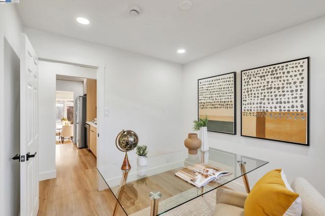 1575 Via Lucas, San Lorenzo CA: https://media.crmls.org/mediaz/a3eb5c59-57dc-4673-8069-be8f8ca61125.jpg