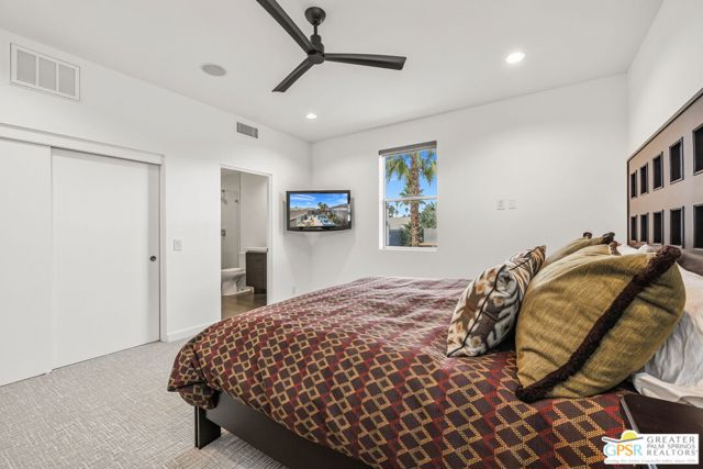 1065 Dane Drive, Palm Springs CA: https://media.crmls.org/mediaz/a3eb6bb2-a446-4b58-8433-5c19dd7440c6.jpg
