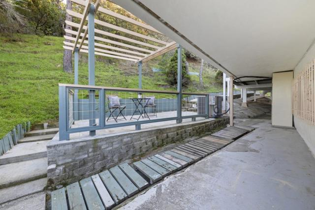 1250 Tuolumne Road, Millbrae CA: https://media.crmls.org/mediaz/a3eb8006-2c87-47d8-ae2e-a3c7a6edf3e5.jpg