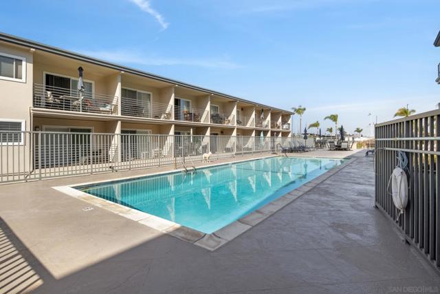 1021 Scott Street, San Diego CA: https://media.crmls.org/mediaz/a3eba13f-269d-4ad5-bf94-198c63c887f2.jpg