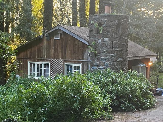341 Metalwood Drive, Soquel CA: https://media.crmls.org/mediaz/a3ebd2c7-d20c-4e83-9d97-ed2250fdb707.jpg