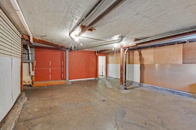 222 Holyoke, San Francisco CA: https://media.crmls.org/mediaz/a3ebfd17-2c4f-42bb-b522-8db5e8b21532.jpg
