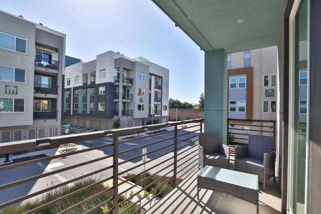 580 Yale Way, San Jose CA: https://media.crmls.org/mediaz/a3ecb020-26a6-4f6f-a704-a1c814dee2c8.jpg