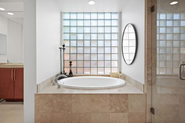 50380 Via Serenidad, La Quinta CA: https://media.crmls.org/mediaz/a3ede115-e94c-445f-b0c3-e77a3a3c4cd5.jpg