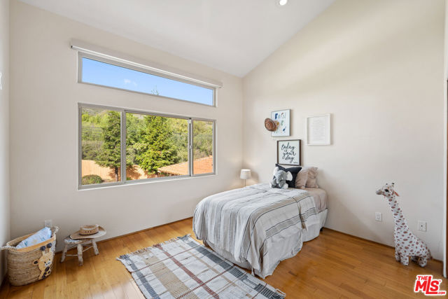 2175 Cold Canyon Road, Calabasas CA: https://media.crmls.org/mediaz/a3ee7cb5-a11a-45d8-9b89-f2c1b94f4047.jpg