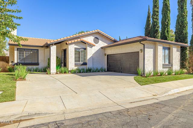 Detail Gallery Image 2 of 35 For 37644 Laderman Ln, Palmdale,  CA 93550 - 4 Beds | 2 Baths