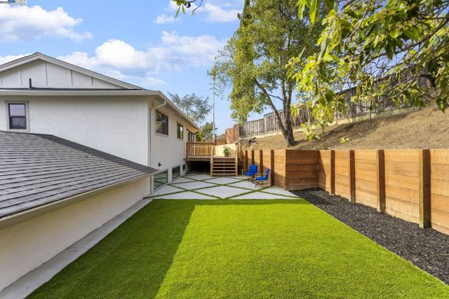 365 Monaco Ave, Union City CA: https://media.crmls.org/mediaz/a3ef75d0-0b8c-46b2-a184-bcd65f974423.jpg