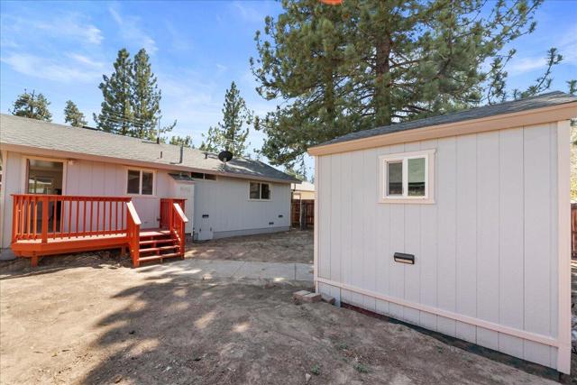 773 W Aeroplane Boulevard, Big Bear CA: https://media.crmls.org/mediaz/a3efbd84-8067-47e1-9e58-24d282235ab1.jpg