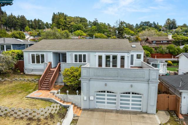 39 Anson Way, Kensington CA: https://media.crmls.org/mediaz/a3f0306a-e21b-4b84-a485-9668928ebb23.jpg