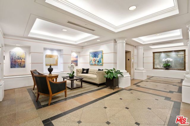12218 Montana Avenue, Los Angeles CA: https://media.crmls.org/mediaz/a3f05ce7-5253-4710-9837-d4971723824d.jpg