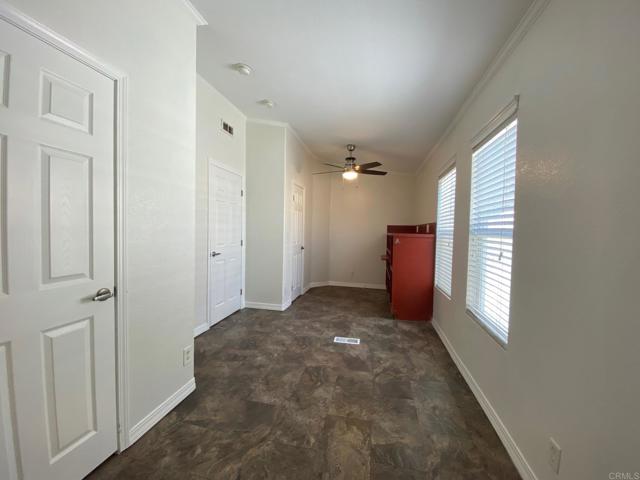 Detail Gallery Image 9 of 32 For 2130 Sunset Dr #142, Vista,  CA 92081 - 2 Beds | 2 Baths