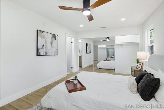 9555 Via Pereza, San Diego CA: https://media.crmls.org/mediaz/a3f0d2a5-2b63-46be-8ac0-6312bb538123.jpg