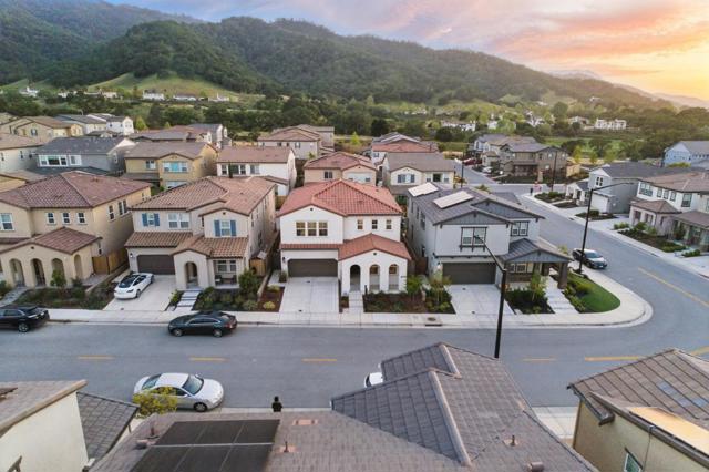 7081 Kirigin Way, Gilroy CA: https://media.crmls.org/mediaz/a3f14b85-a657-4acd-9902-7bc03b279ae2.jpg