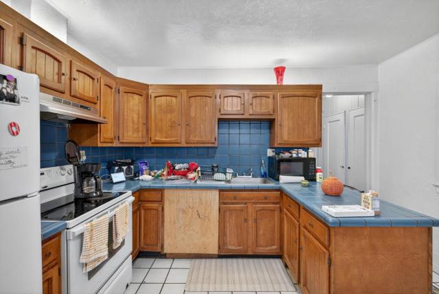 309 N 5th Street, San Jose CA: https://media.crmls.org/mediaz/a3f1bac3-2694-41ec-8f4c-395ce9fc7f98.jpg