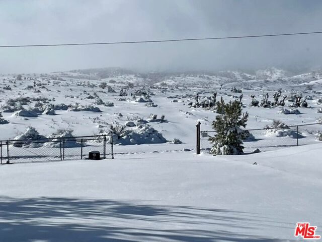 8125 Centola Road, Phelan CA: https://media.crmls.org/mediaz/a3f1bc29-550a-4fdc-bf02-5ee24ee5c9fb.jpg