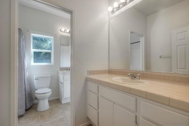 29711 Williams Valley Ct, Escondido CA: https://media.crmls.org/mediaz/a3f26f36-2568-4e28-9806-982d2be8ad52.jpg