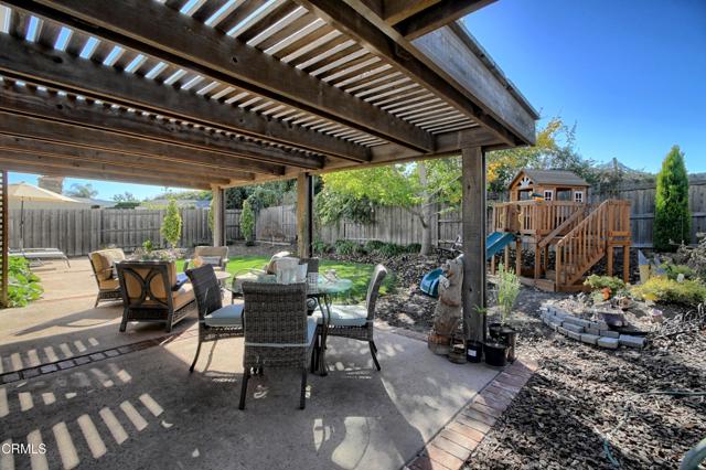 Detail Gallery Image 5 of 33 For 1773 Powell Dr, Ventura,  CA 93004 - 3 Beds | 2/1 Baths