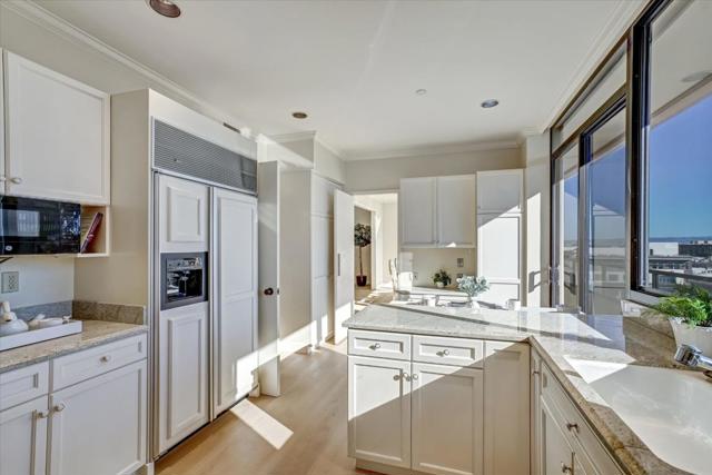 40 W 3rd Avenue, San Mateo CA: https://media.crmls.org/mediaz/a3f2d691-fa0f-42cd-b287-72c5fe1a0d6b.jpg