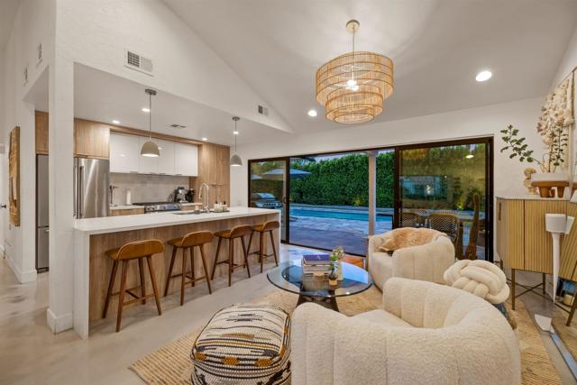1055 E Louise Drive, Palm Springs, CA 92262