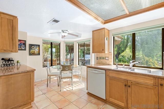 Image 43 of 54 For 1709 Larkhaven Glen