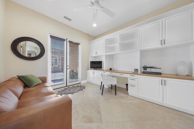 74102 Via Venezia, Palm Desert CA: https://media.crmls.org/mediaz/a3f3e12c-929a-404e-9d5d-44ed3f6b243c.jpg